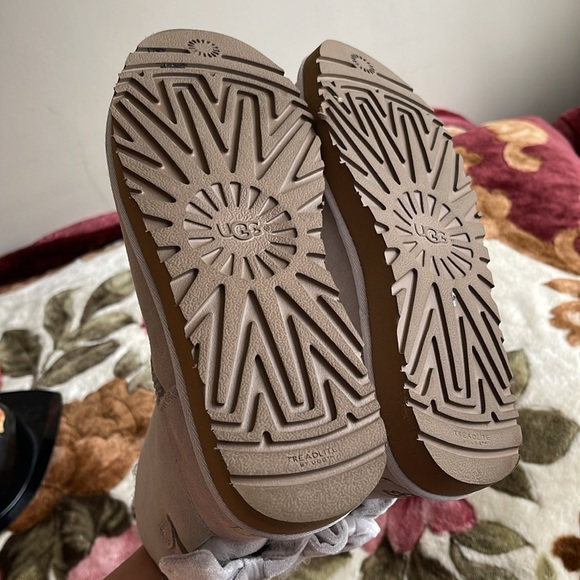 Lilac UGG Boots - Picture 4 of 4